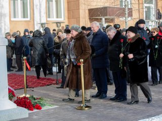 Состоялось торжественное открытие памятника «Первопроходцам в радиационной медицине от благодарных потомков»