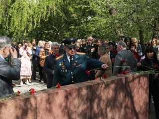 Торжественный митинг, посвященный Дню Победы в РАН   Фото: Александр Бурмистров / «Научная Россия»