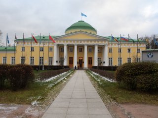 Торжественное заседание ученого совета Санкт-Петербургского Гуманитарного университета профсоюзов. Прямая трансляция