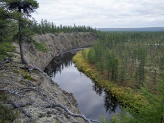 Обрыв с зювитами