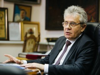 Президент РАН Александр Сергеев ответил на вопросы читателей «МК»…