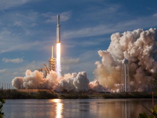 Ракета. Источник: SpaceX on Unsplash