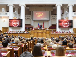 Торжественное заседание ученого совета Санкт-Петербургского Гуманитарного университета профсоюзов. Фото Ольги Мерзляковой.