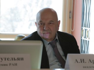 Академик Чучалин о значимости программы по биоэтике…