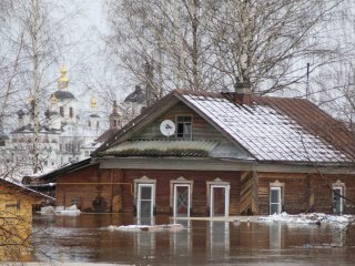 Наводнение на севере ЕТР. Великий Устюг, 2016 г. Автор фото – Н. Фролова