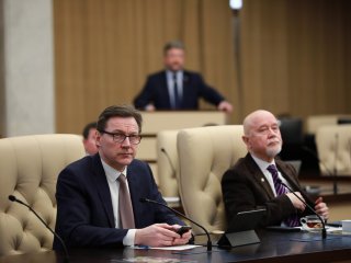 Общее собрание профессоров РАН 16 марта 2022. Фото: Николай Малахин, Андрей Луфт, Елена Либрик, Ольга Мерзлякова / Научная Россия