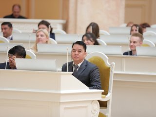 Заседание «Роль системы публичной власти в консолидации бизнеса, общества, науки и образования» Международного Невского форума. Фото: Анастасия Хисамова / Президентская академия в Санкт-Петербурге