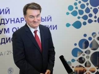 Эксперты о третьем форуме онкологов…Фото: Николай Малахин/Научная Россия