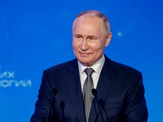 Владимир Владимирович Путин на Форуме будущих технологий. Фото: Вячеслав Викторов / фотобанк Росконгресс