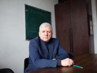 Сергей Артурович Недоспасов, заведующий лабораторией молекулярных механизмов иммунитета Института молекулярной биологии им. В.А. Энгельгардта РАН, профессор Научно-технологического университета «Сириус» и МГУ им. М.В. Ломоносова