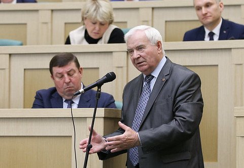 RAS academician Y. F. Lachuga at Federation Council: on the Need for Restoring the Government Prize. Photo: Press service of the Russian Federation Council