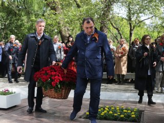 Торжественный митинг, посвященный Дню Победы в РАН   Фото: Александр Бурмистров / «Научная Россия»