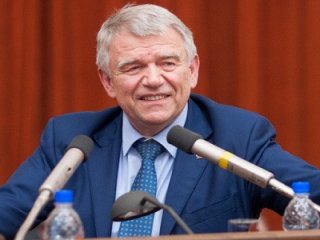 Председатель СО РАН Валентин Пармон о планах комплексного развития Сибирского отделения